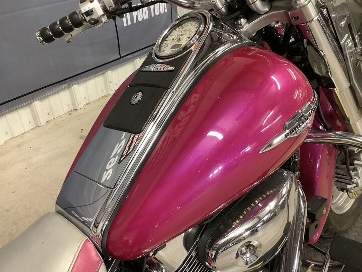 wow factor custom paint stretched hard bags and rear fender windshield custom