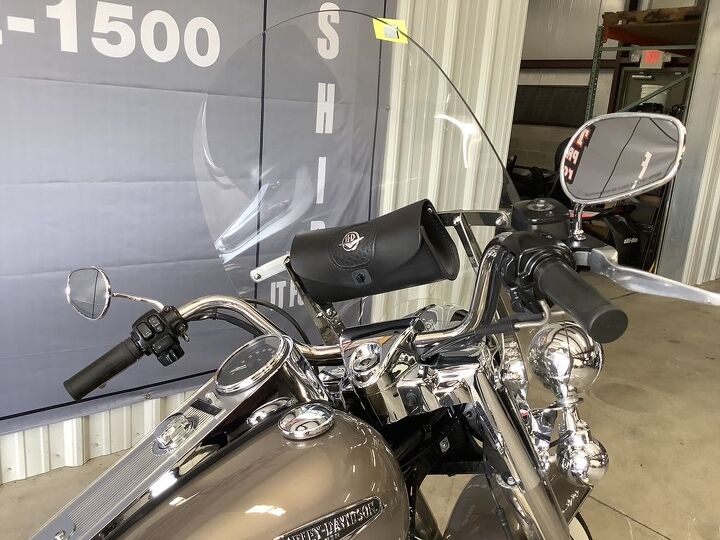 screamin eagle exhaust hd tour pak drivers backrest highway pegs cruise