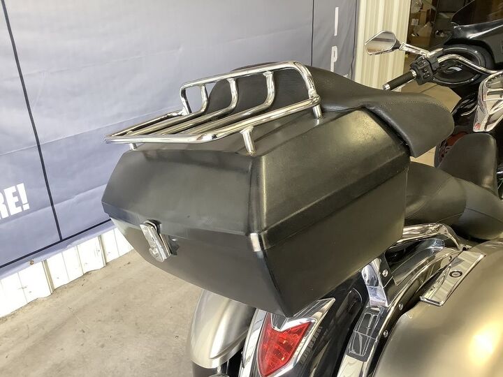upper fairing with audio highway pegs wind deflectors tour box and