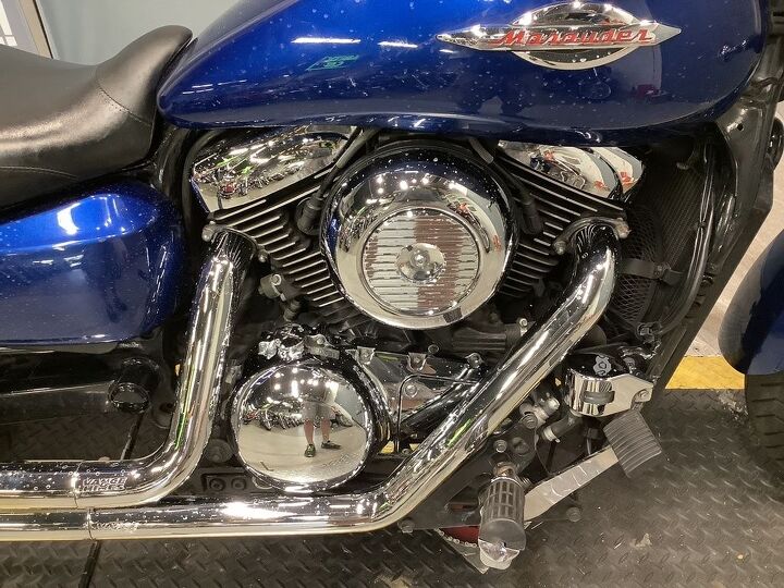 vance and hines exhaust fuel injected and new tires nice big bore muscle