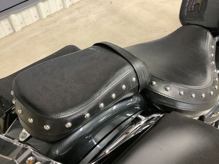 title states miles not actual windshield backrest studded seats studded