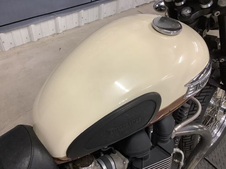 1 owner fuel injected front fender delete cool retro style we can ship