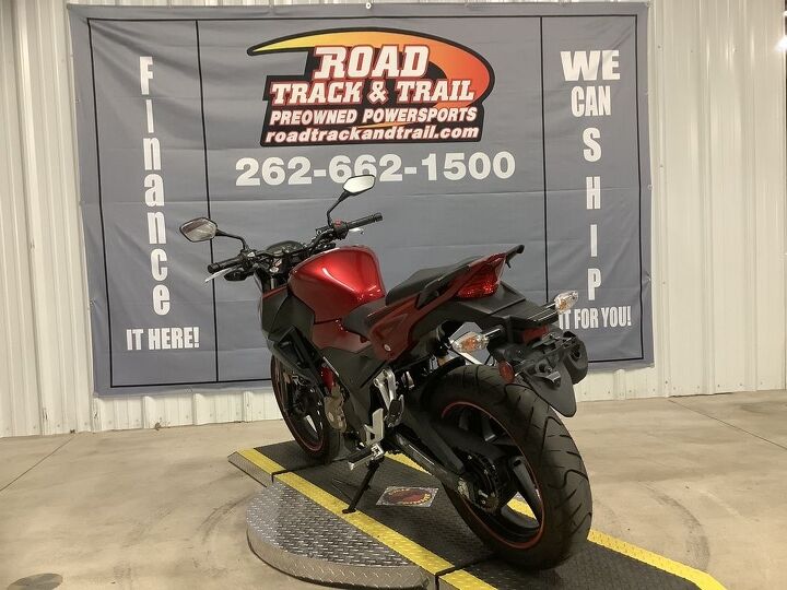 1 owner only 1420 miles fuel injected stock and clean standard ridewe