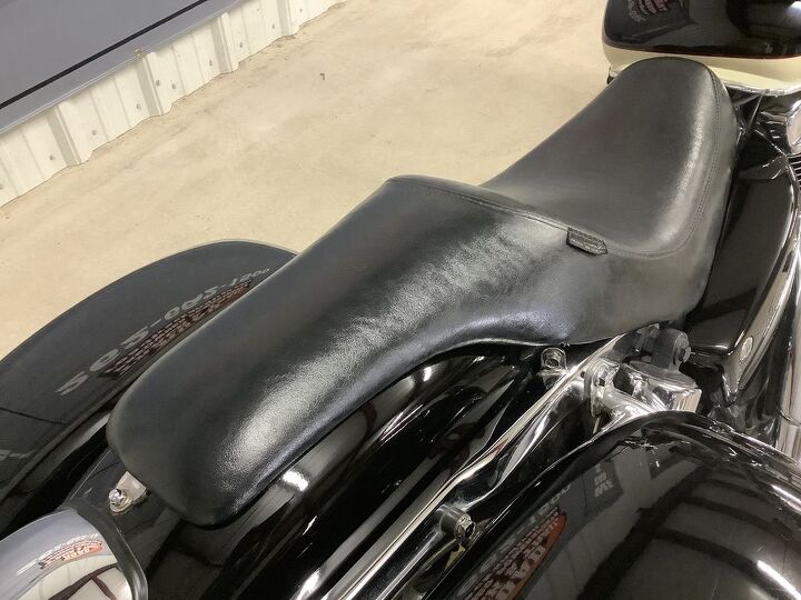 hard to find upgraded seat crashbar vented windshield factory hard bags and