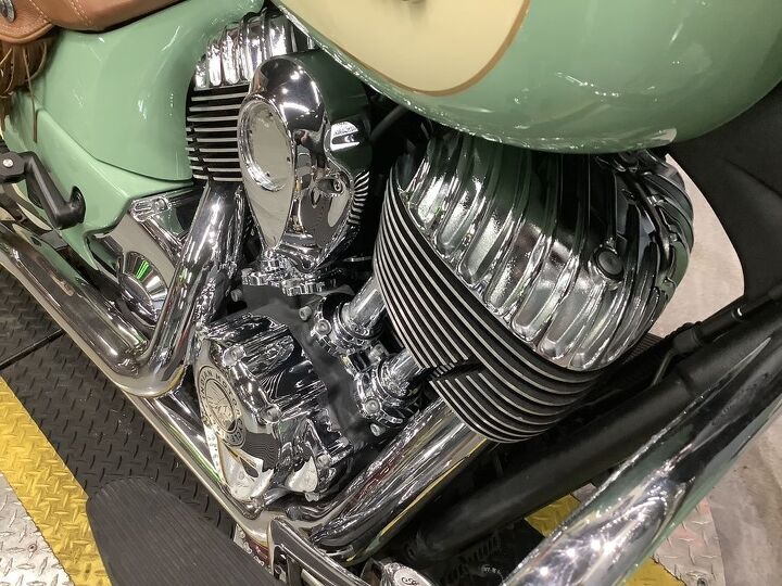 1 owner true dual fishtail exhaust highflow indian intake both backrests