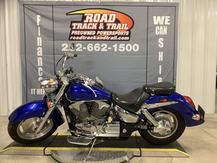 only 9310 miles stock newer tires big power cruiser we can ship this