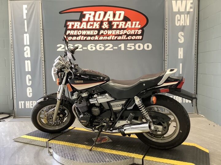 stock in line 4 cylinder newer tires hard to find old school bike we