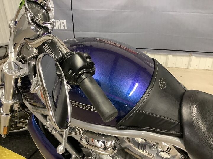 cool hd limited paint vance and hines 2 into 1 exhaust tank bra upgraded