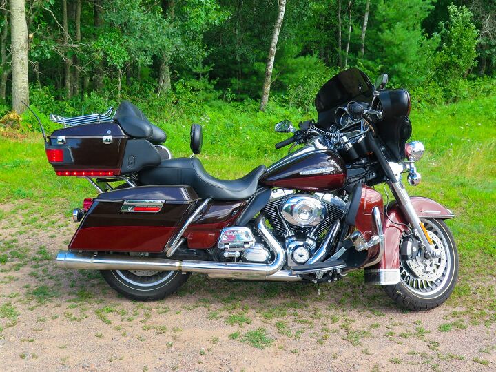 2011 harley davidson flhtk classic limited flhtk is a premium featured touring
