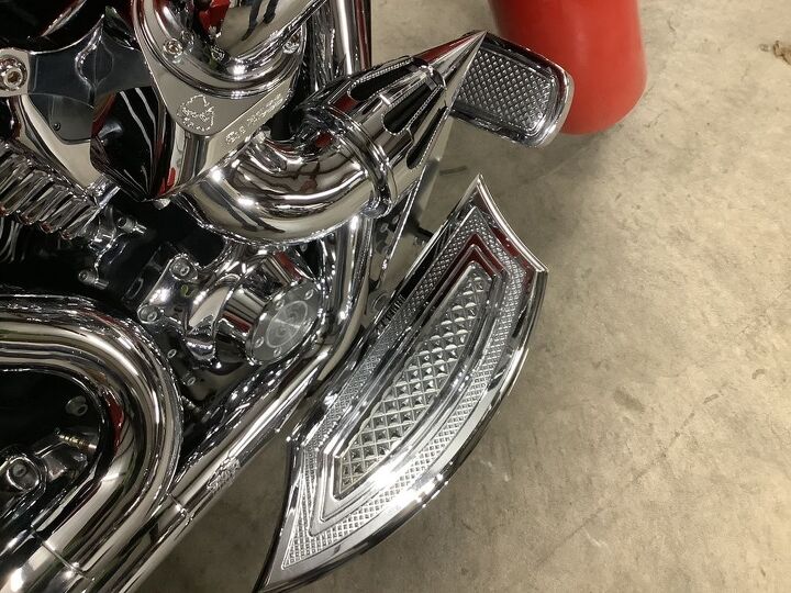 1 owner aftermarket chrome wheels 21 front 16 rear vance and hines exhaust