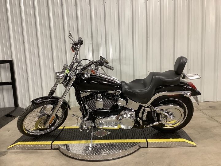 low miles vance and hines exhaust highflow chrome swingarm chrome forks