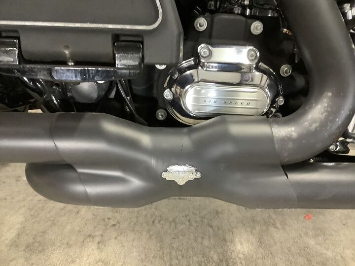 low miles full vance and hines exhaust with monster ovals vance and hines