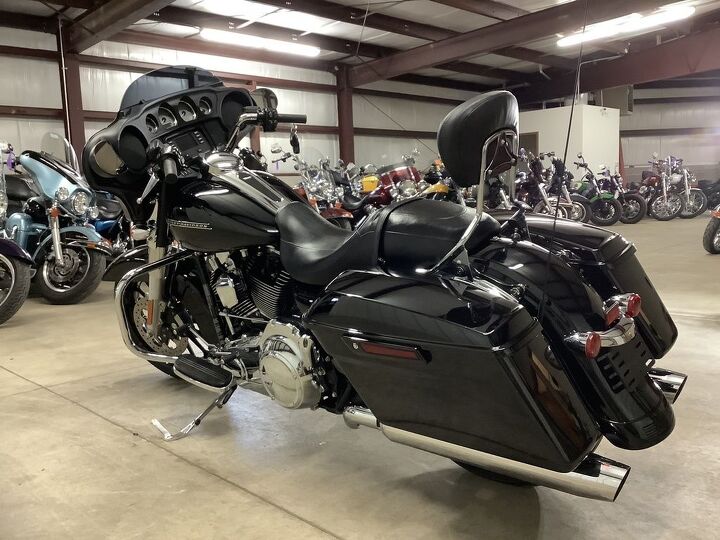 only 1434 miles hd talon wheels backrest audio security cruise control and
