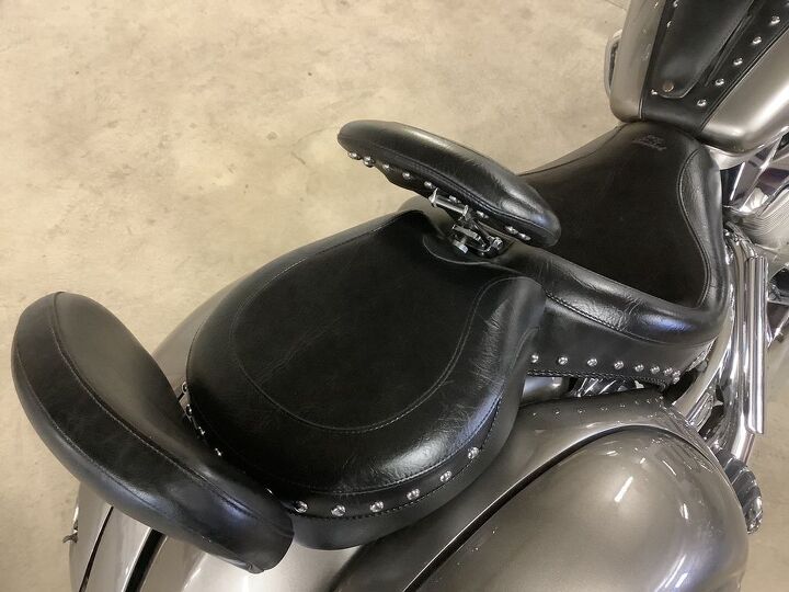wow factor chrome wheels corbin bags mustang seat both backrests crashbar