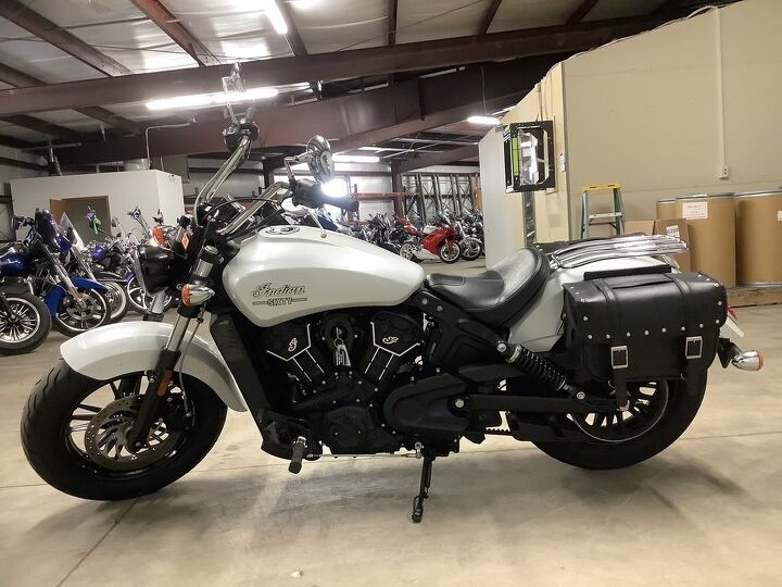 1 owner rack saddlebags and newer tires crispy clean blacked out