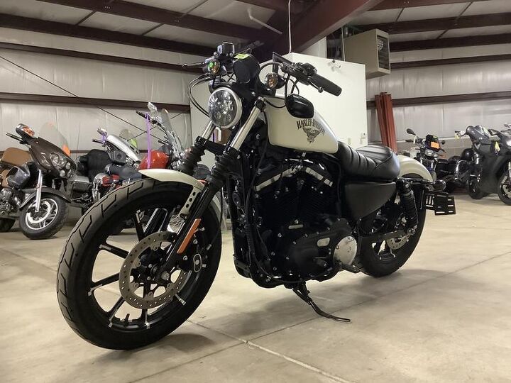 only 550 miles vance and hines exhaust arlen ness intake z bars led headlight