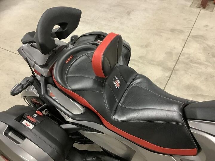 reverse ultimate seat both backrests saddle bags power steering floor boards