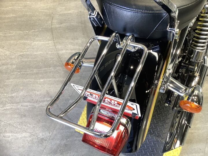 1 owner aftermarket exhaust backrest rack tour seat drivers backrest