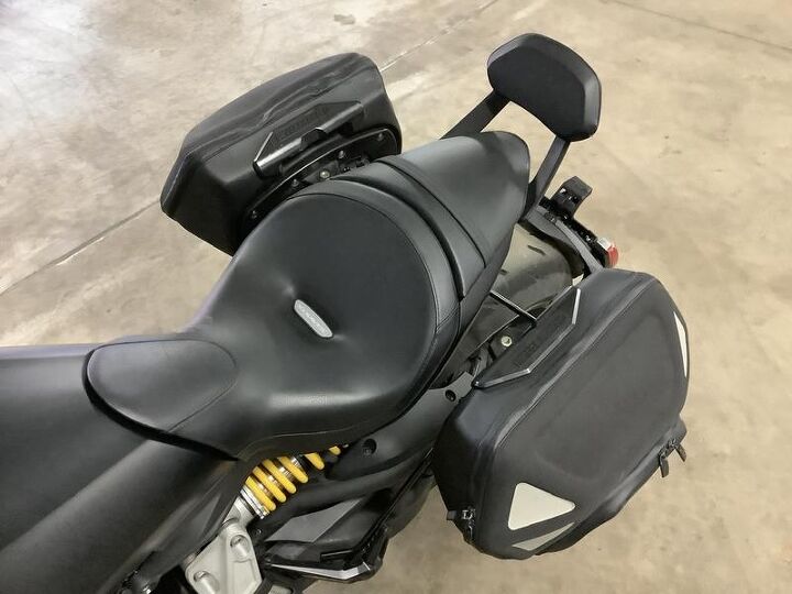 1 owner termignoni exhaust hepco and becker bags backrest windshield abs