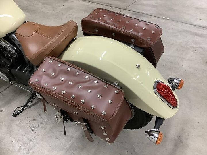 1 owner aftermarket exhaust saddlebags windshield 1200cc 6 speed