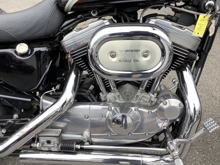 vance and hines exhaust quick detach windshield upgraded handlebars upgraded