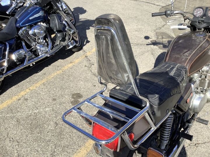 low miles windshield rack backrest and new rear tire hard to find we