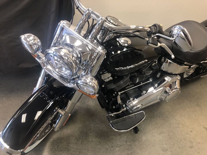 2019 harely davidson softail deluxe