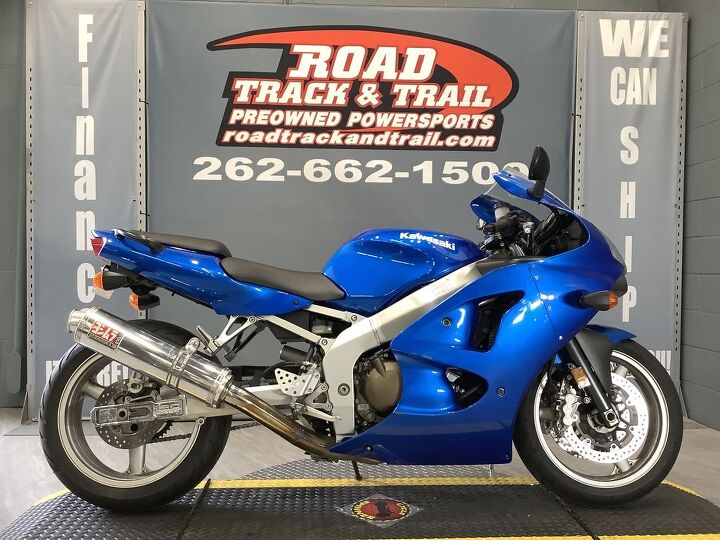 1 owner only 4941 miles yoshimura exhaust cool sport bike we can ship