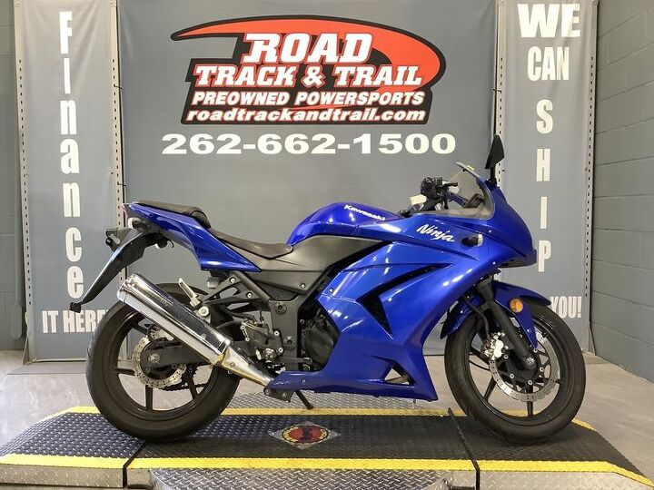 stock new rear tire budget sport bike we can ship this for 399 anywhere