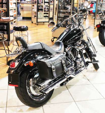 nice ride narrow tough drag style this is a motorcycle that sears the