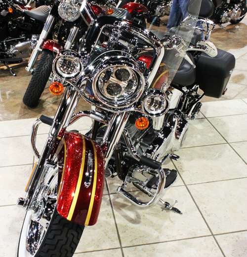 screamin eagle cvo the cvo softail deluxe combines big features