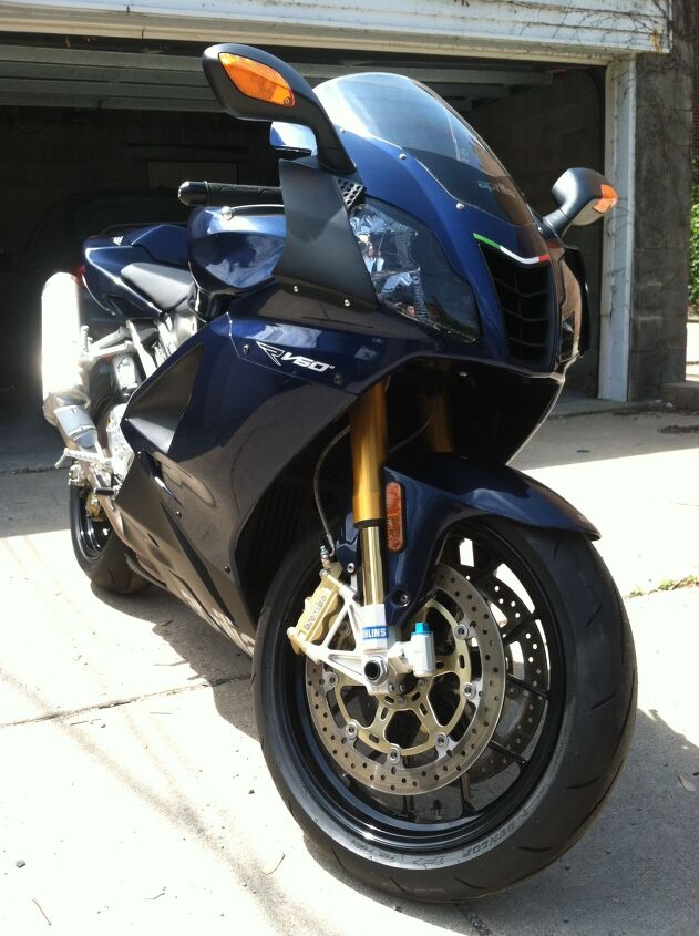 ultra rare 2009 aprilia rsv1000r with only 138 miles