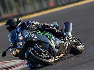 superlative performance the quickest and strongest sportbike in the