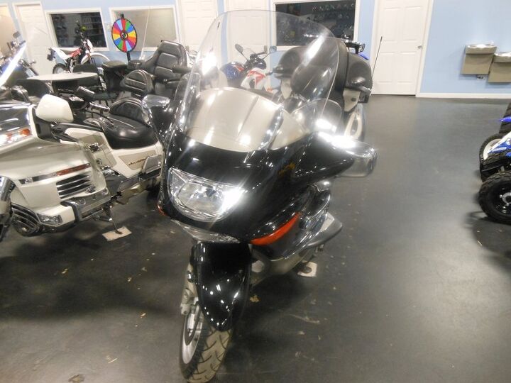 the ultimate touring machine the bmw k1200 lt this machine is spotless and has