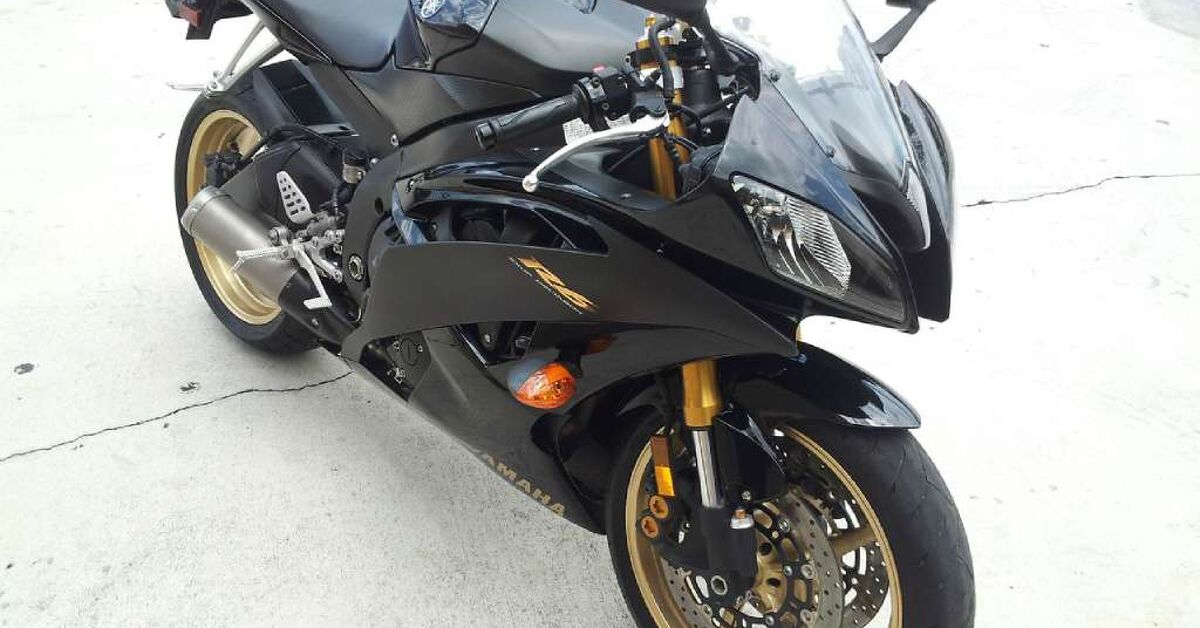 Yamaha R6 2008 Raven