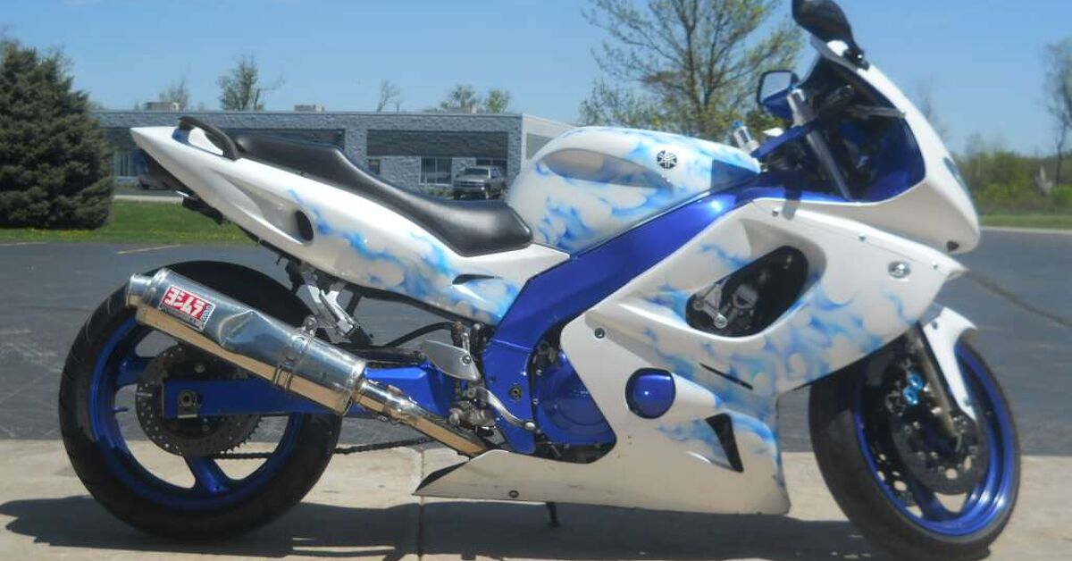Custom Yamaha R6 Stretched