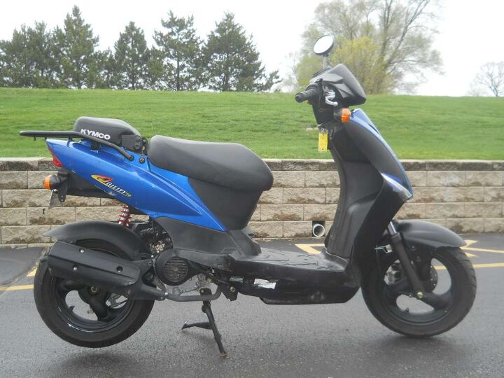 stock smooth 4 stroke budget scooter www roadtrackandtrail com