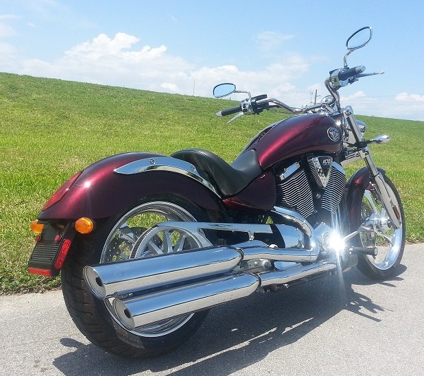 2008 victory vegas low only 1750 miles one owner