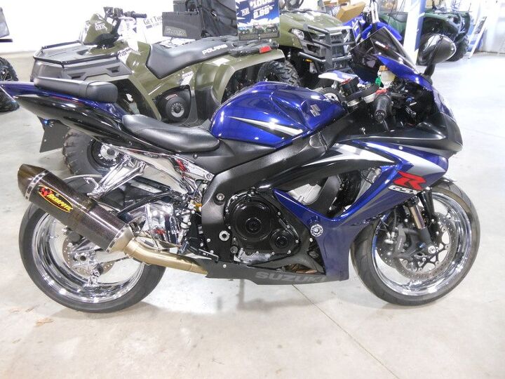 gsxr 750cc 4 cyl fuel injected race winning bike born on the track this bike has