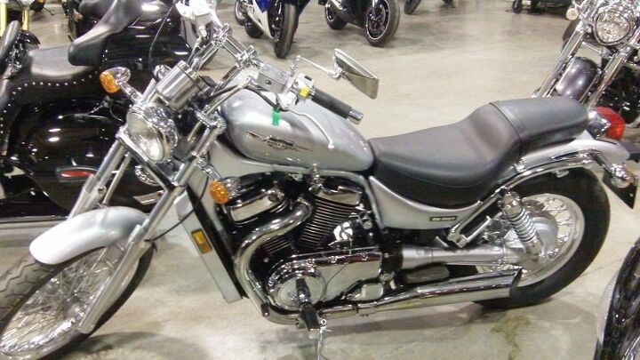 804cc v twin cruiser with teardrop tank design lightweight but with a powerplant