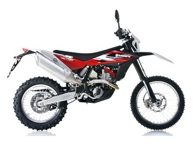 take to the trail straight from your garage with husqvarnas te511 dual sport