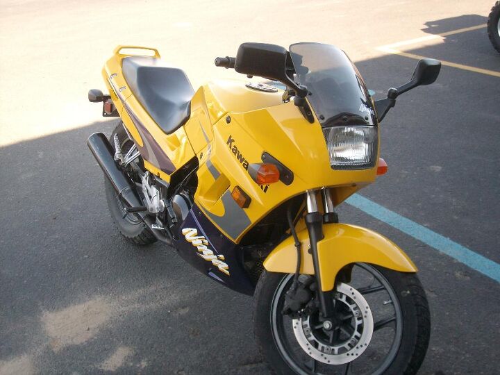 used ninja 250 for sale in michigan excelent condition easy to ride