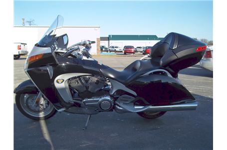 very clean polaris victory tour premium motorcycle this motorcycle was a recent