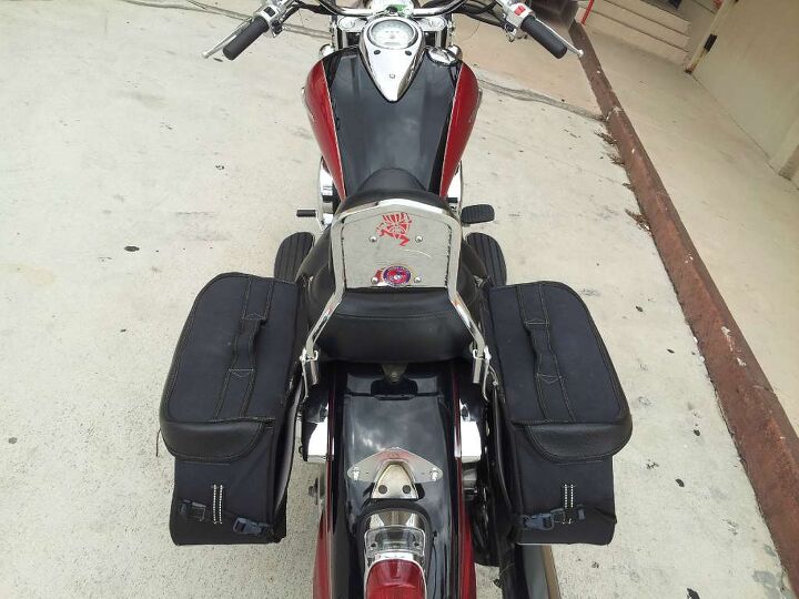 has bags windshield backrest 1600cc financing