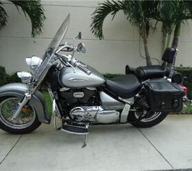 All-Black Motorcycle Cover For Suzuki Volusia – Fits Windshield