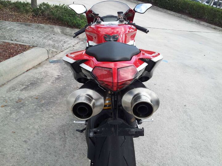 super clean corse 848 evo has exhaust undertail kit must see