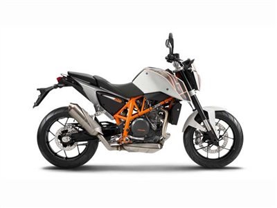 back then ktm revived the pure unadulterated single cylinder motorcycle in the