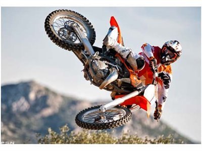 it doesn t always have to be a four stroke the ktm 250 sx 2013 has raised the bar