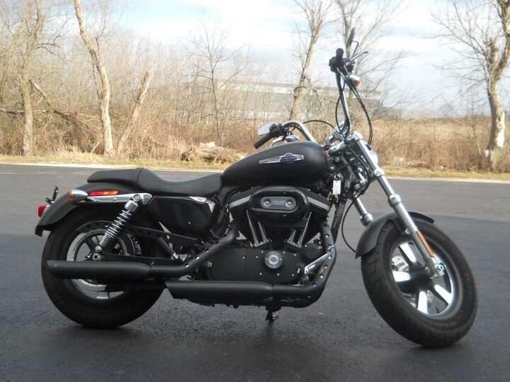 screamin eagle pipes big bars hot sporty this bike is fuel