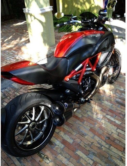 2012 ducati diavel carbon red showroom condition loaded with upgrades